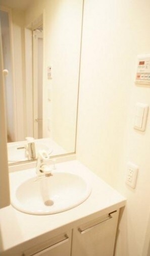 物件内観写真11　(うれしい独立洗面台。)