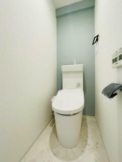 物件内観写真6　(温水洗浄便座。)