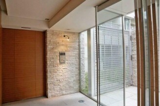 物件内観写真12　(モニター付きオートロックで防犯面も安心です！)