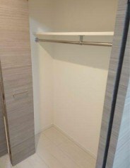 物件内観写真8　(クローゼット完備。)