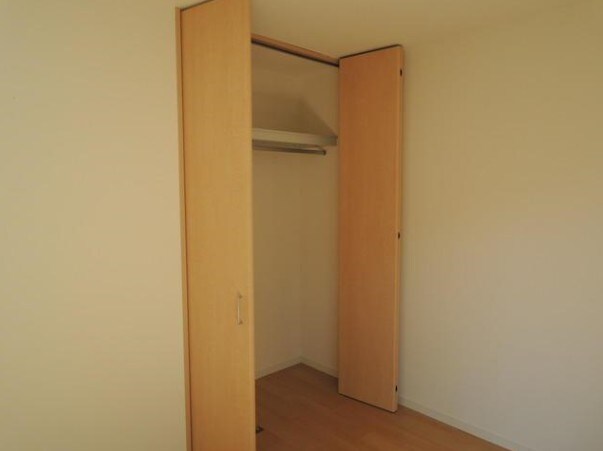 物件内観写真8　(クローゼット。)