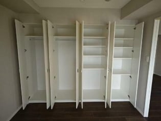 物件内観写真8　(クローゼット完備。)