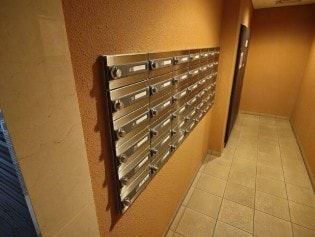 物件内観写真12　(メールボックス完備。)