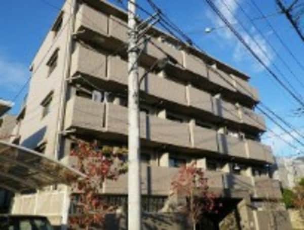 外観(鉄筋コンクリート造のがっちりとした建物。)