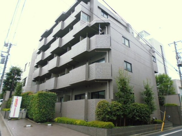 外観(鉄筋コンクリート造のガッチリとした建物。)