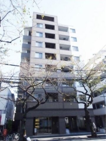 物件外観写真1　(鉄筋コンクリート造のマンション。)