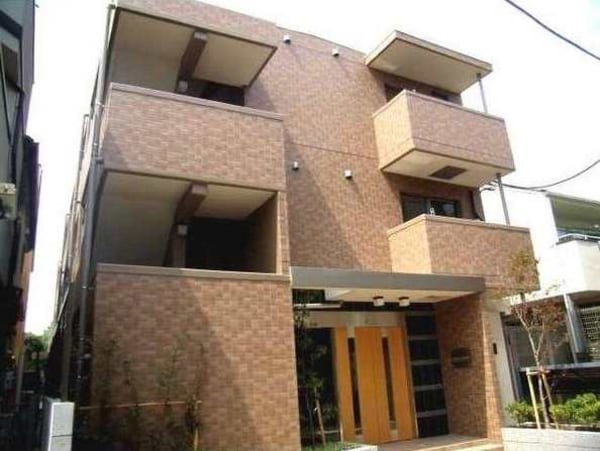 外観(鉄筋コンクリート造のがっちりとした造り。)
