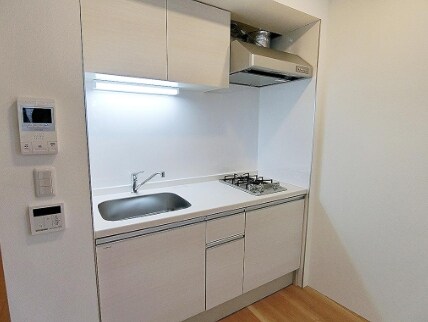 物件内観写真3　(システムキッチン。)