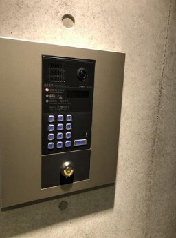 物件内観写真10　(モニター付きオートロックで防犯面も安心です！)