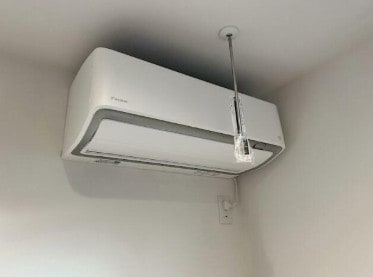 物件内観写真9　(エアコン完備。)