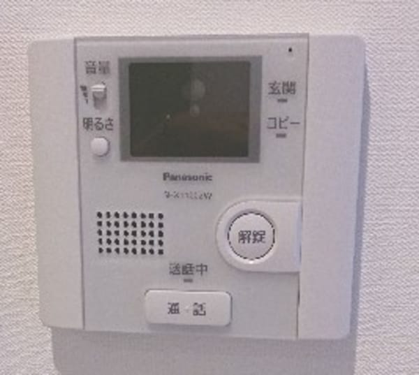 セキュリティ(モニター付きインターホン。)