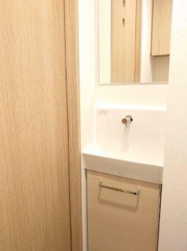 物件内観写真6　(嬉しい独立洗面台付き。)