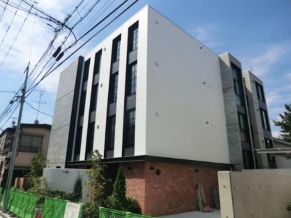 外観(鉄筋コンクリート造のがっちりとした建物。)