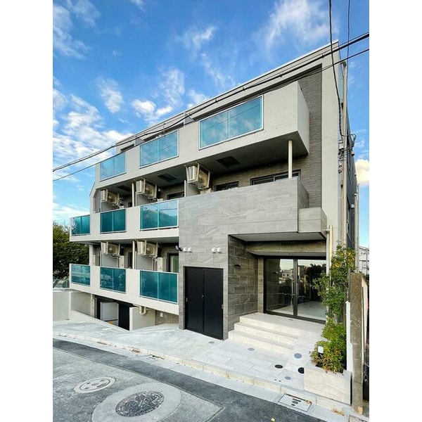 外観(鉄筋コンクリート造のがっちりとした建物。)