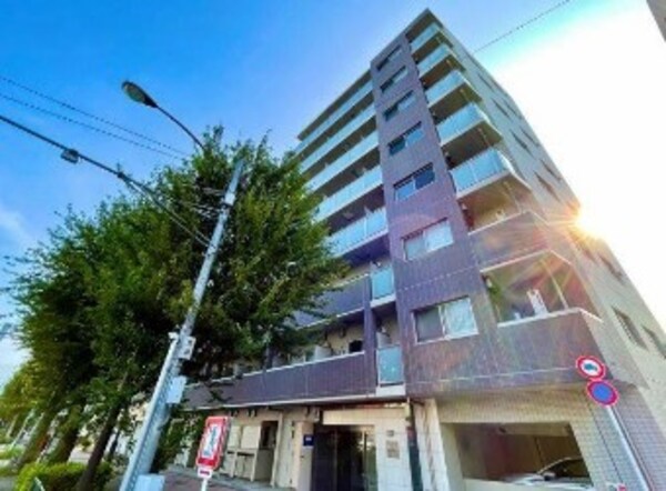 外観(鉄筋コンクリート造のがっちりとした建物。)