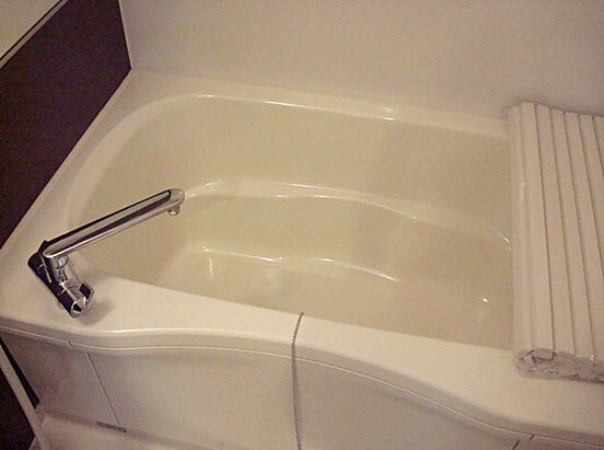 物件内観写真4　(浴室乾燥機付きバス。)