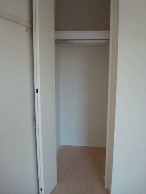 物件内観写真8　(クローゼット。)