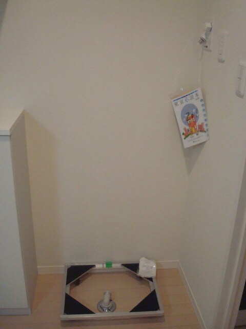 物件内観写真9　(室内洗濯機置き場。)