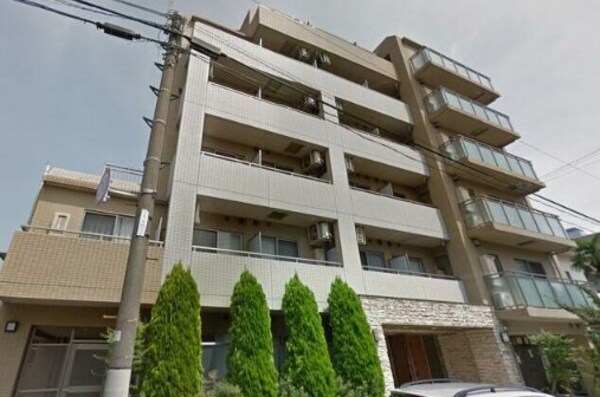 外観(鉄筋コンクリート造のがっちりとした建物。)