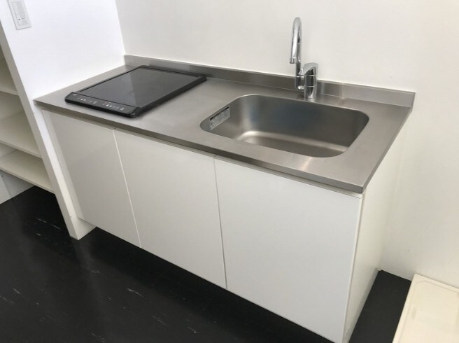 物件内観写真4　(2口コンロのIHキッチン。)