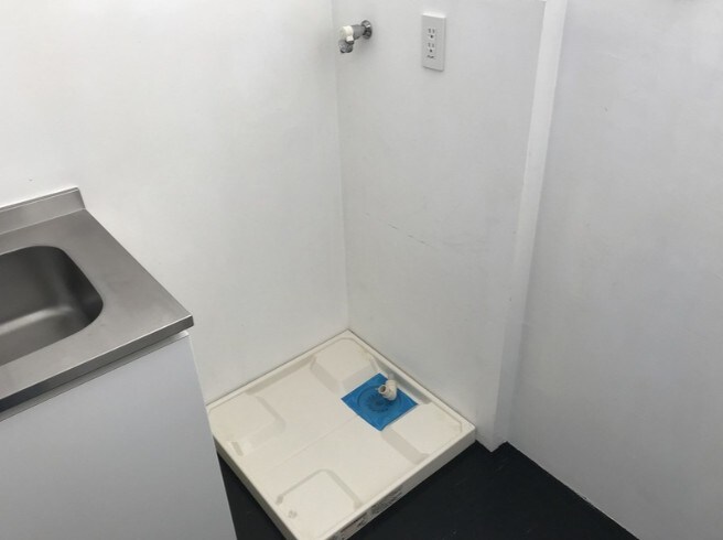 物件内観写真8　(室内洗濯機置場。)