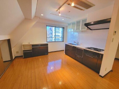 物件内観写真3　(20帖のきれいなLDK。)