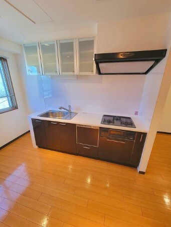 物件内観写真4　(システムキッチン。)