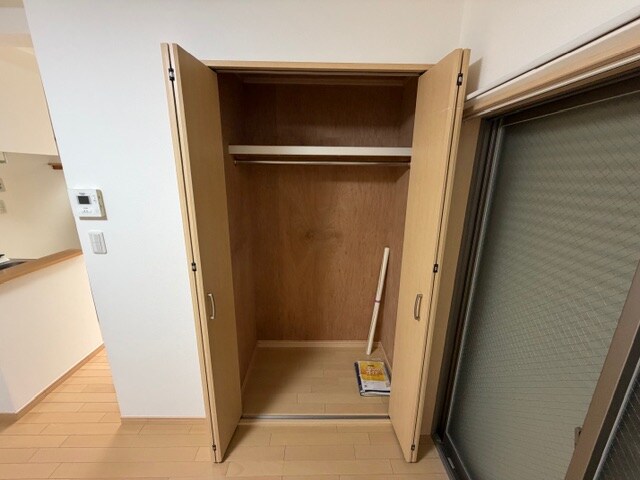 物件内観写真10　(クローゼット完備。)