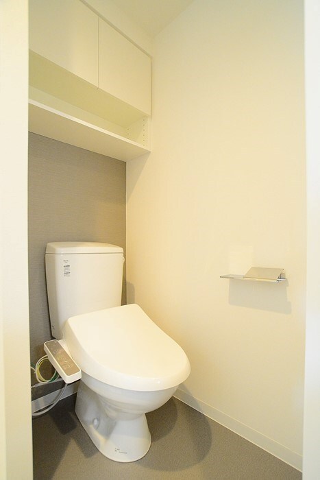 物件内観写真7　(温水洗浄便座。)