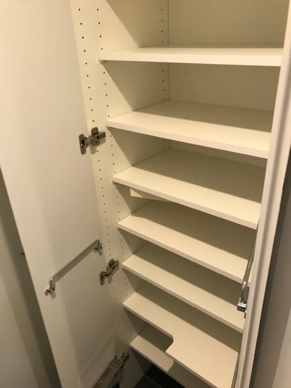 玄関(シューズボックス。)