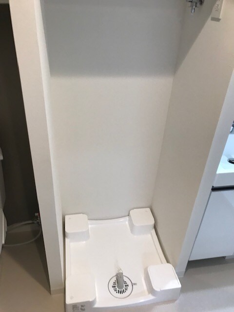 物件内観写真24　(室内洗濯機置場。)