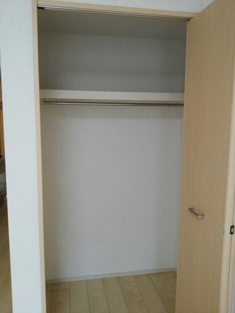 物件内観写真9　(クローゼット完備。)