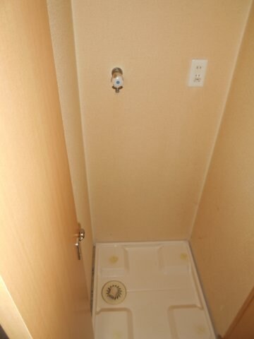 物件内観写真19　(室内洗濯機置き場。)