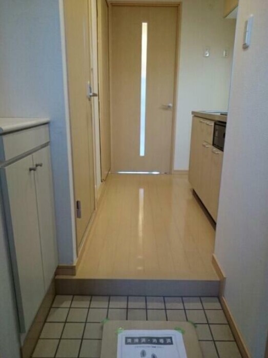 物件内観写真8　(シューズボックス完備。)