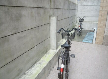 物件内観写真13　(駐輪場完備。（無料）)