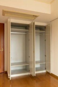 物件内観写真8　(クローゼット完備。)