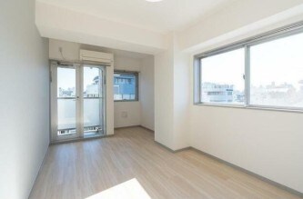 物件内観写真8　(きれいなフローリング。)