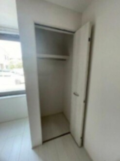 物件内観写真7　(クローゼット完備。)