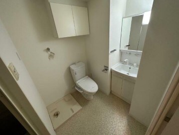 物件内観写真10　(室内洗濯機置き場。)