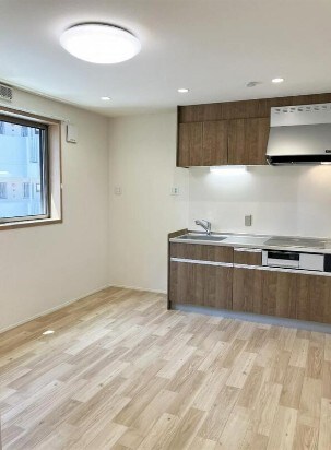 物件内観写真2　(8.0帖のきれいなLDK。)