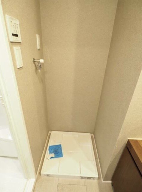 物件内観写真9　(室内洗濯機置き場。)
