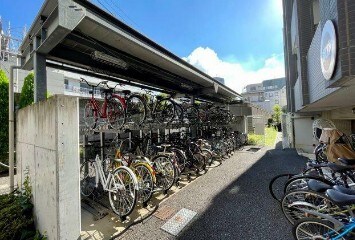 物件内観写真3　(駐輪場完備！)