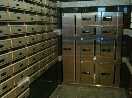 物件内観写真13　(宅配ボックス完備。)