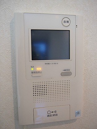 物件内観写真7　(モニター付きインターホン。)