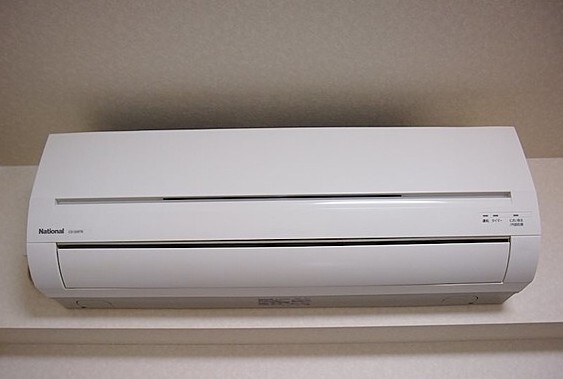 物件内観写真10　(エアコン完備。)