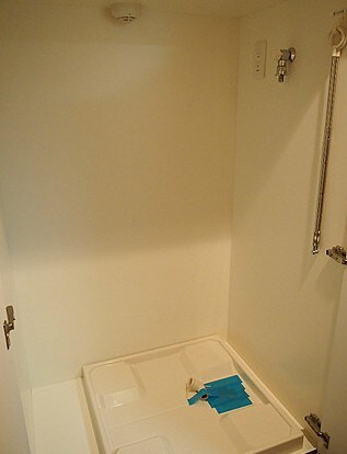 物件内観写真13　(室内洗濯機置き場。)