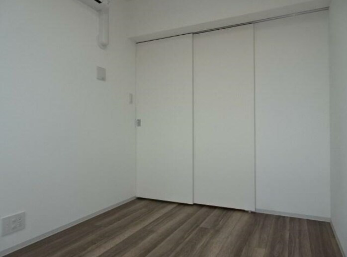 物件内観写真3　(5.7帖のきれいなDK。)