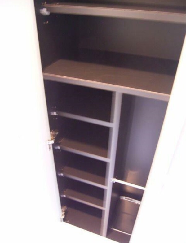 玄関(シューズボックス。)