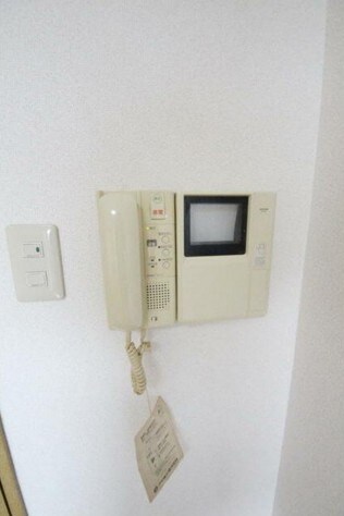 物件内観写真7　(モニター付きオートロックで防犯面も安心！)