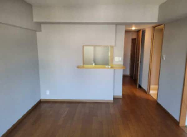 居室(明るい洋室！)